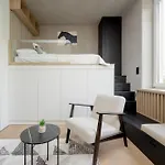 Przytulne W Zielonej Okolicy Srodmiescia By Renters وارسو
