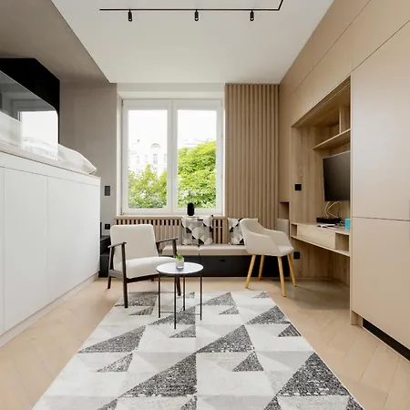 Przytulne W Zielonej Okolicy śródmieścia By Renters *