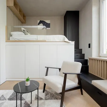 Przytulne W Zielonej Okolicy Srodmiescia By Renters Варшава